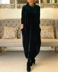 Elegant Velvet Long-Sleeve Dress – Luxurious & Stylish – Amelia