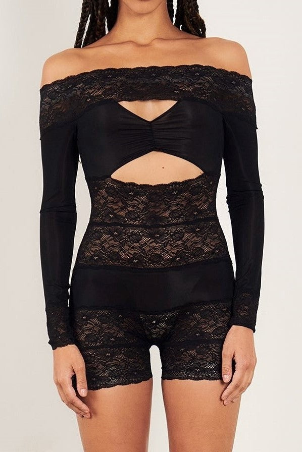 Chic Lace Playsuit with Comfortable Stretch Fabric – Sophia