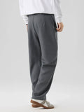 Wide-Leg Pleated Trousers for Versatile Everyday Comfort