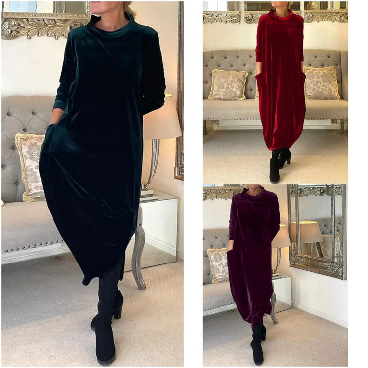 Luxurious Velvet Maxi Dress with Long Sleeves and Convenient Pockets – Sophia