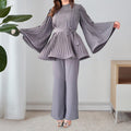 Sophisticated Pleated Two-Piece Suit, Modern & Chic – Sophia