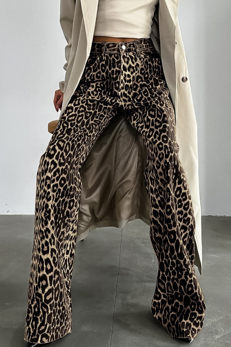 Bold Leopard Print Cotton Outfit for Fashion Lovers - Sophia