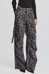 Women's Trendy Leopard Print Cargo Jeans – Ava