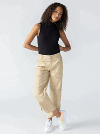 Lightweight Utility Cargo Pants with Functional Pockets – Mia